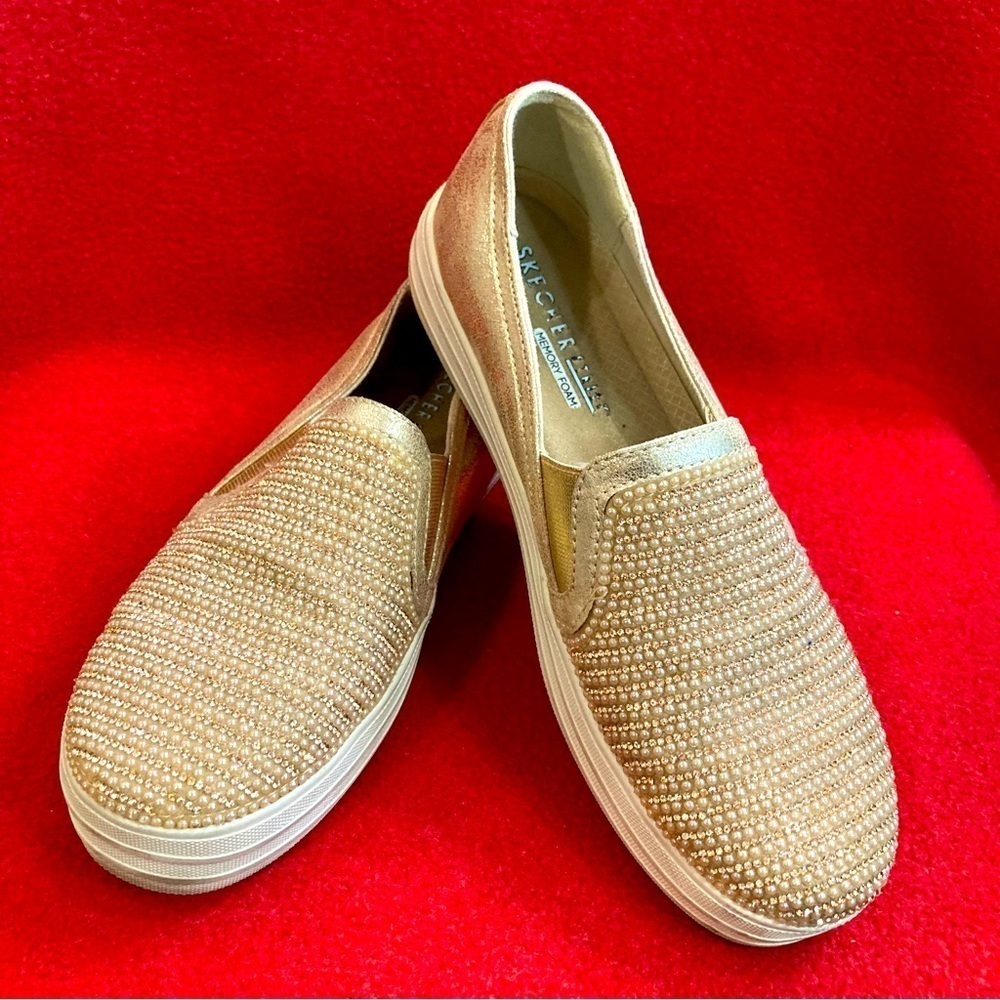 SKECHERS Sz 8 Rise Gold Pearls  Slip On White Rubber Sole SN801 Loafers Shoes